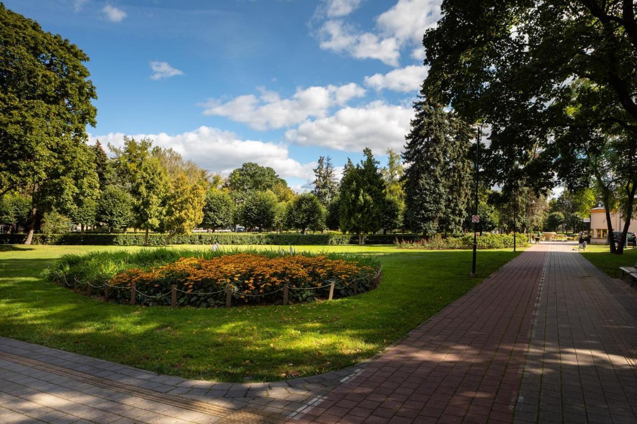 Ziedondarza Park One Bedroom Apartment With Balcony Riga Exterior photo